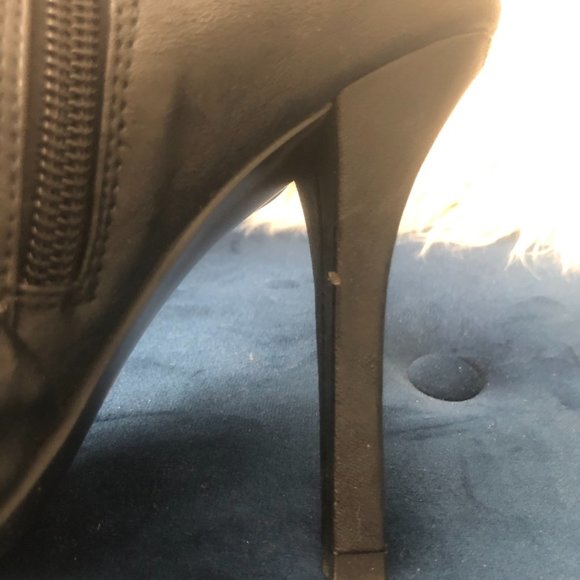 NIB! Charles David Fluster 2 Open Toe Booties - Picture 15 of 15